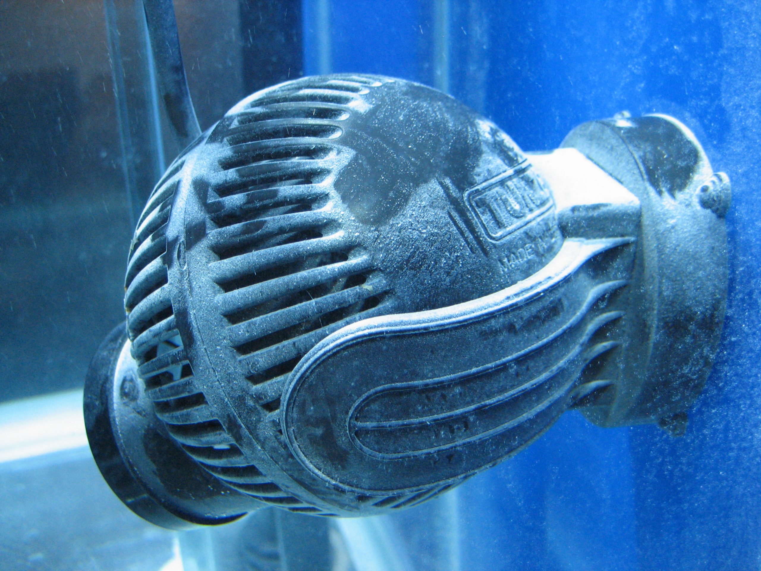 Kuva 1: Stream-pumppu merivesiakvaariossa